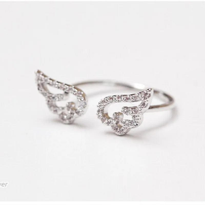 Fashion Silver Color Dancing Moving Butterfly Rings Dainty Insect Minimalist Rings for Women French Jewlery 2022 Trend Anillos